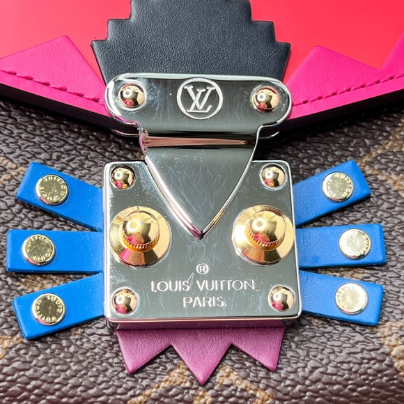 Louis Vuitton Monogram Canvas Saint Germain Totem Wallet W ChainLimited Edition - Picture 11 of 17